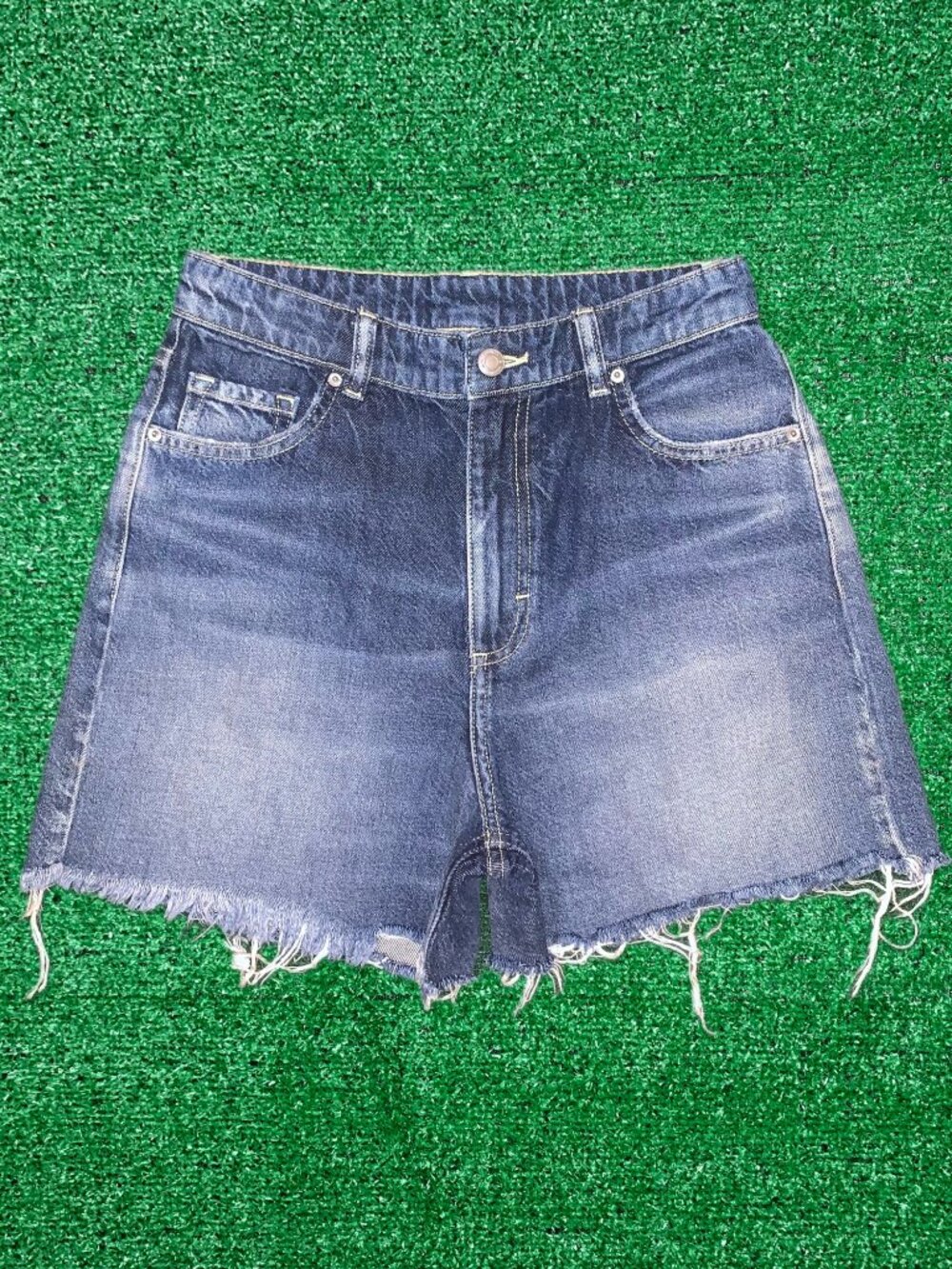 BEAUTIFUL HIGH WAISTED SHORTS
